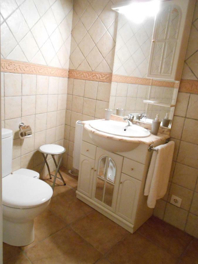 El Portal Viejo Apartment Cabezuela Del Valle